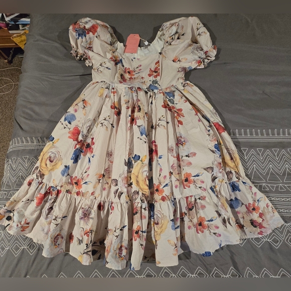 Ivy City Co Dresses & Skirts - SOLD!!!! Ivy City Co. Floral Coco Dress Size Medium